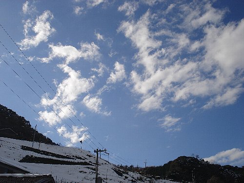 08.12.14_雪のち晴れの空.jpg